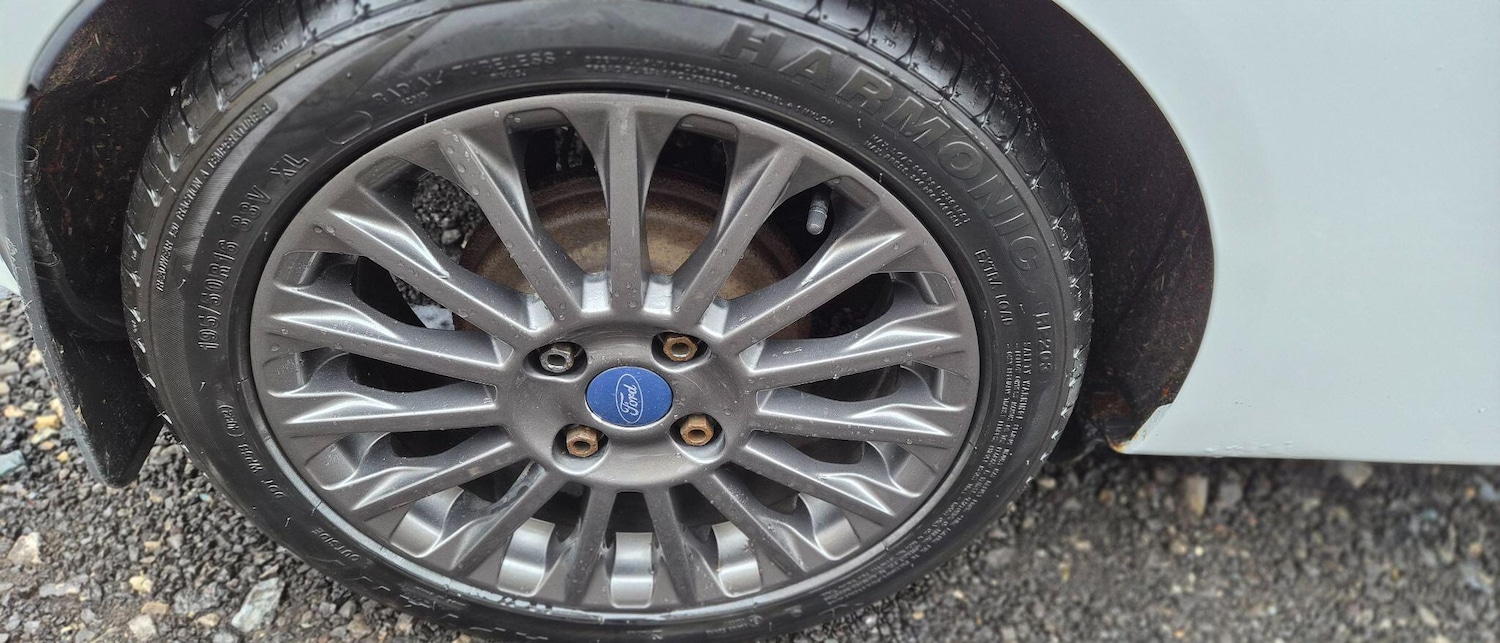 Used Ford Fiesta 2014 for sale - 76247245: Photo 28