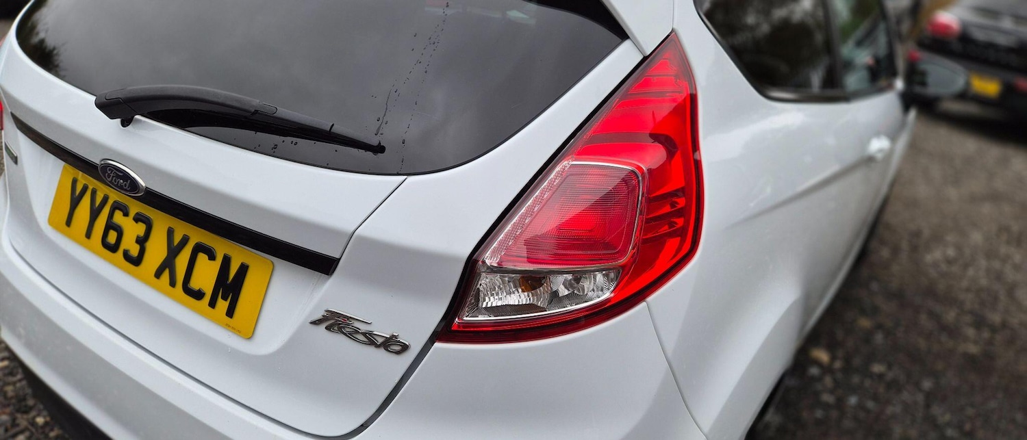 Used Ford Fiesta 2014 for sale - 76247245: Photo 32