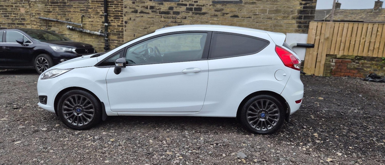 Used Ford Fiesta 2014 for sale - 76247245: Photo 9