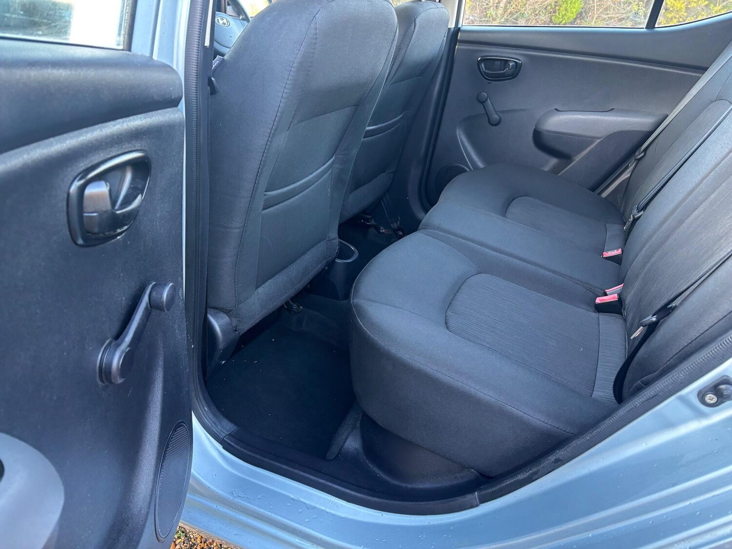 Used Hyundai i10 2012 for sale - 77075313: Photo 25