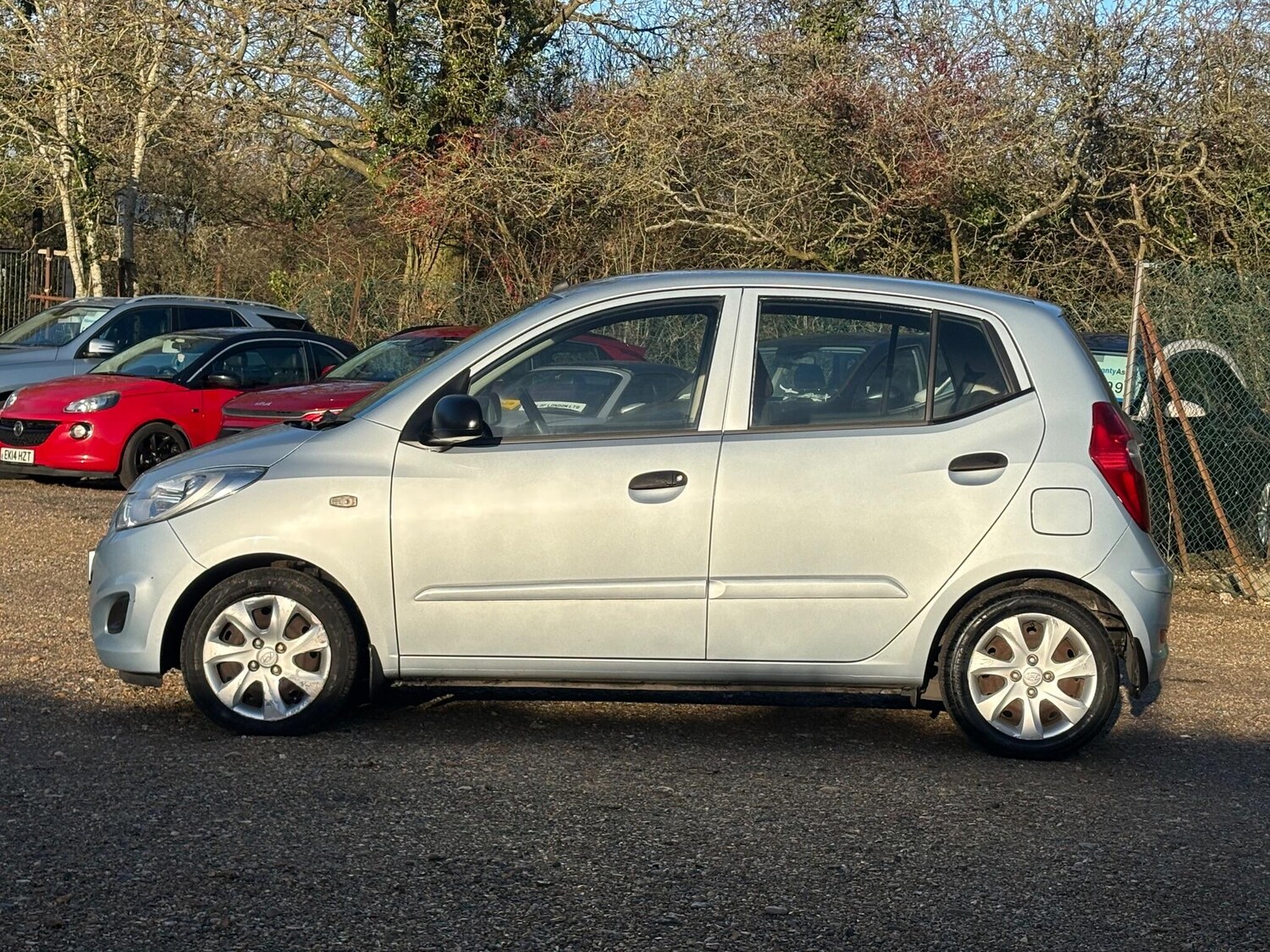 Used Hyundai i10 2012 for sale - 77075313: Photo 9