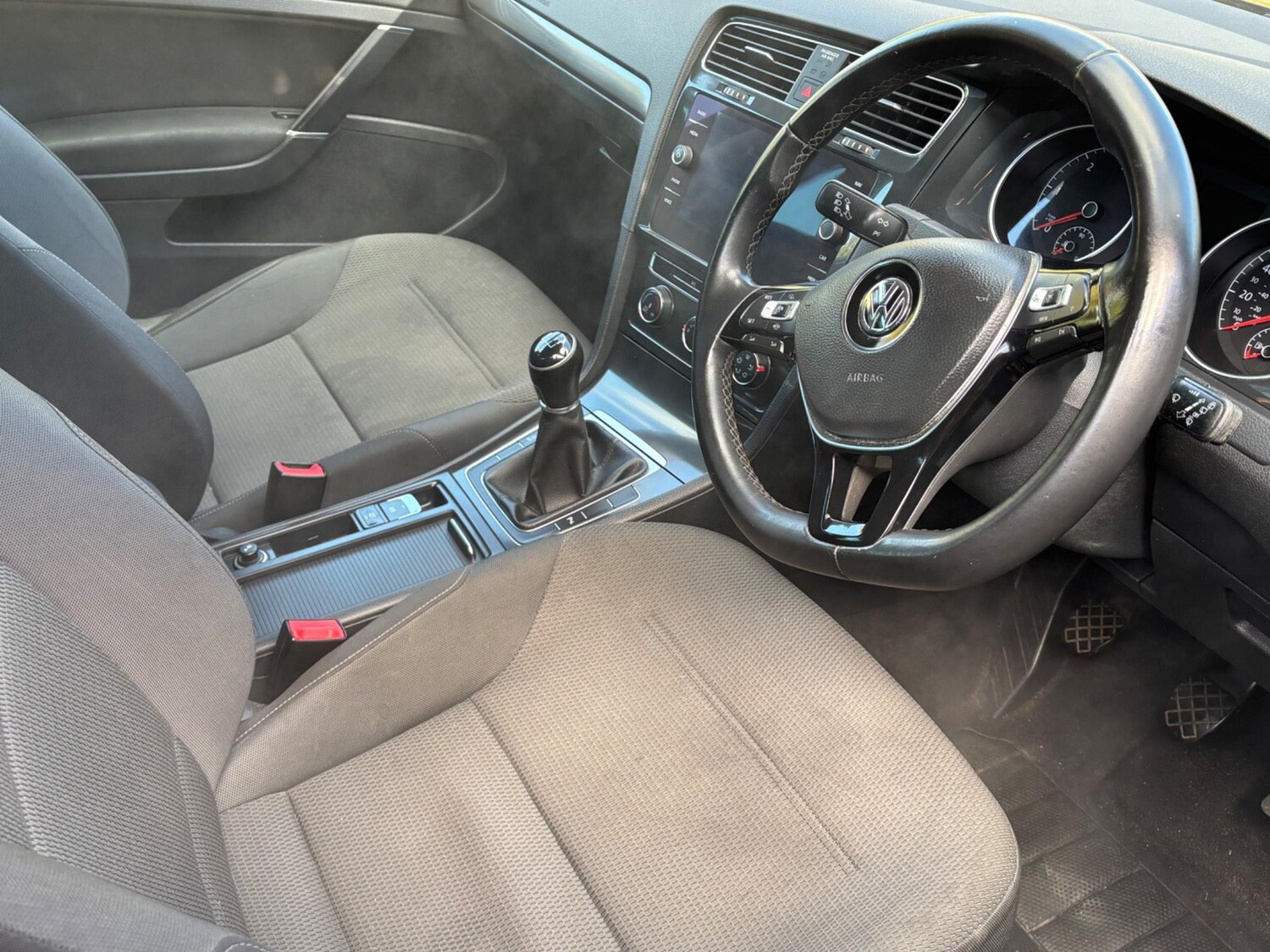 Used Volkswagen Golf 2019 for sale - 77075331: Photo 36