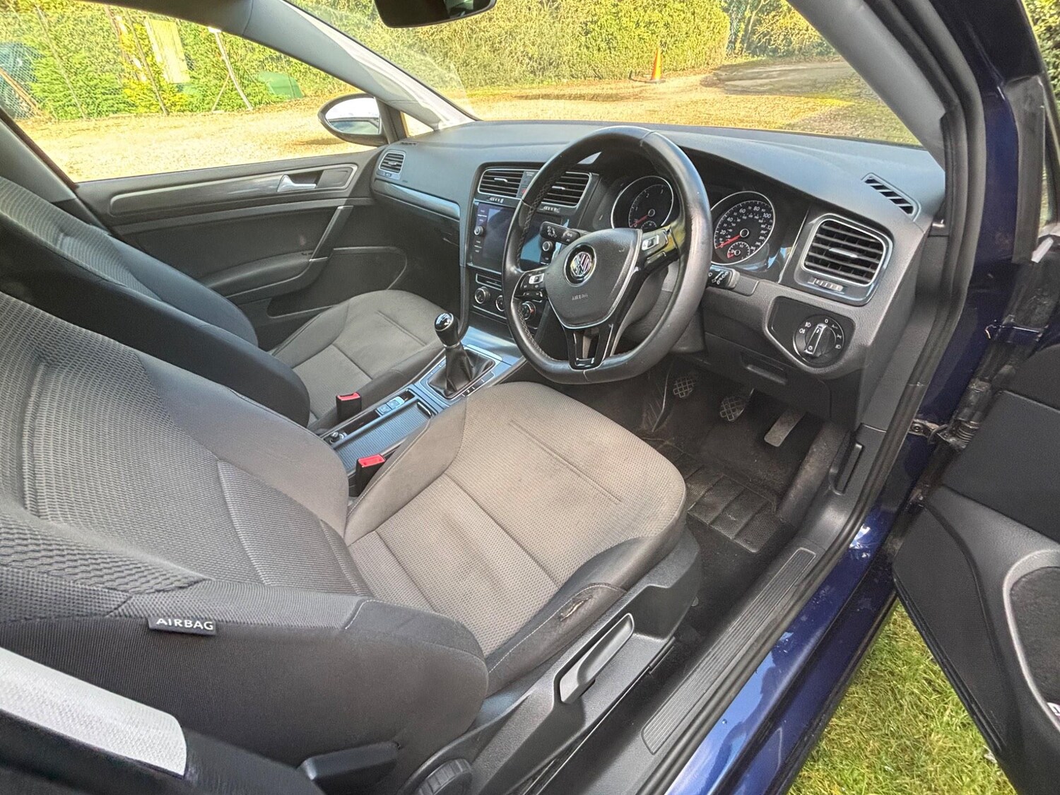 Used Volkswagen Golf 2019 for sale - 77075331: Photo 40