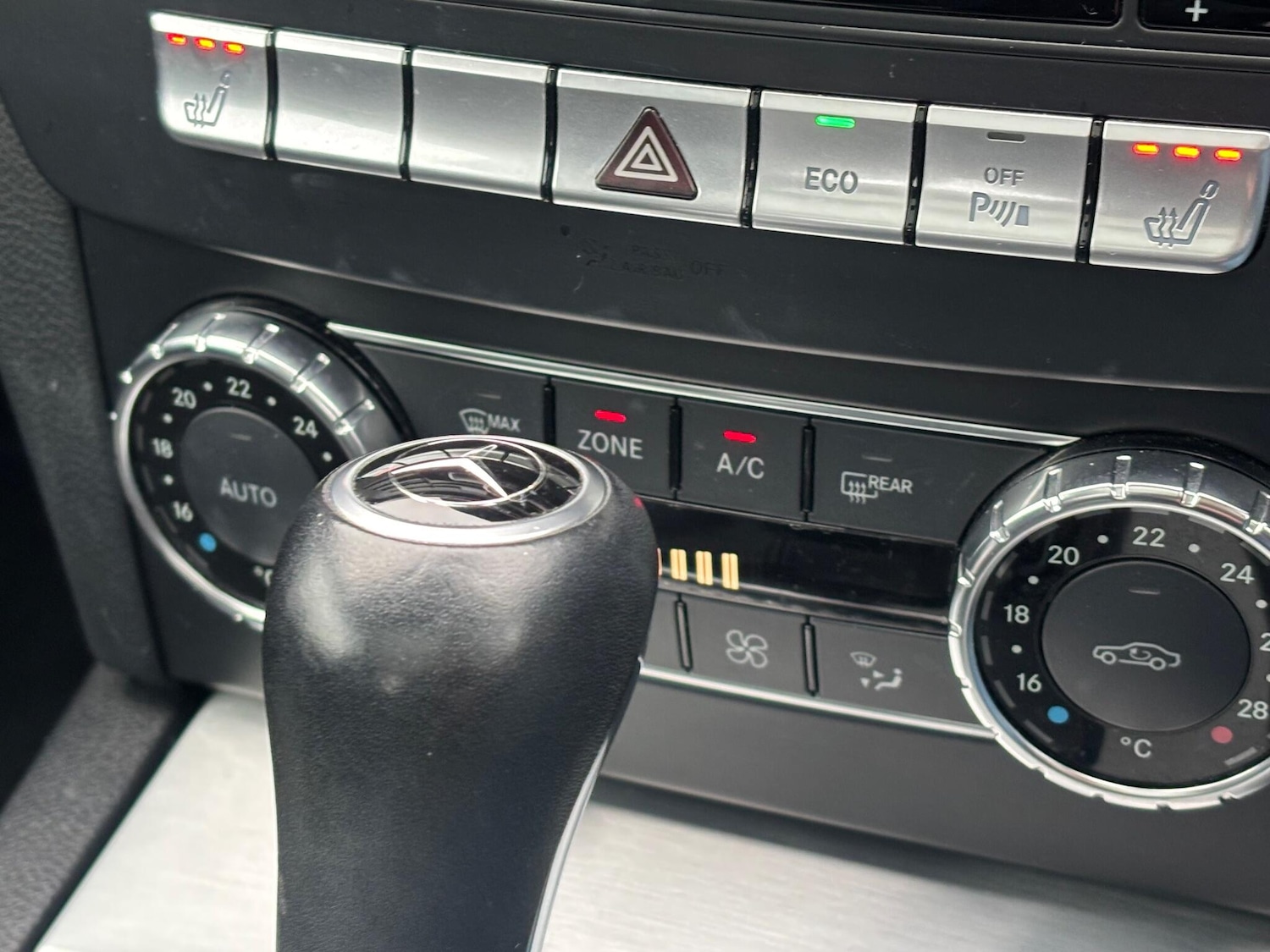 Used Mercedes-Benz C Class 2011 for sale - 77103556: Photo 36