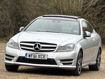 Used Mercedes-Benz C Class 2011 for sale - 77103556: Photo