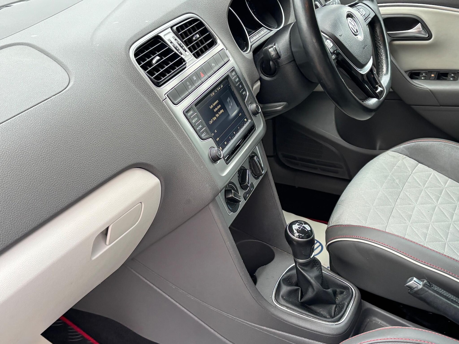 Used Volkswagen Polo 2017 for sale - 77163570: Photo 18