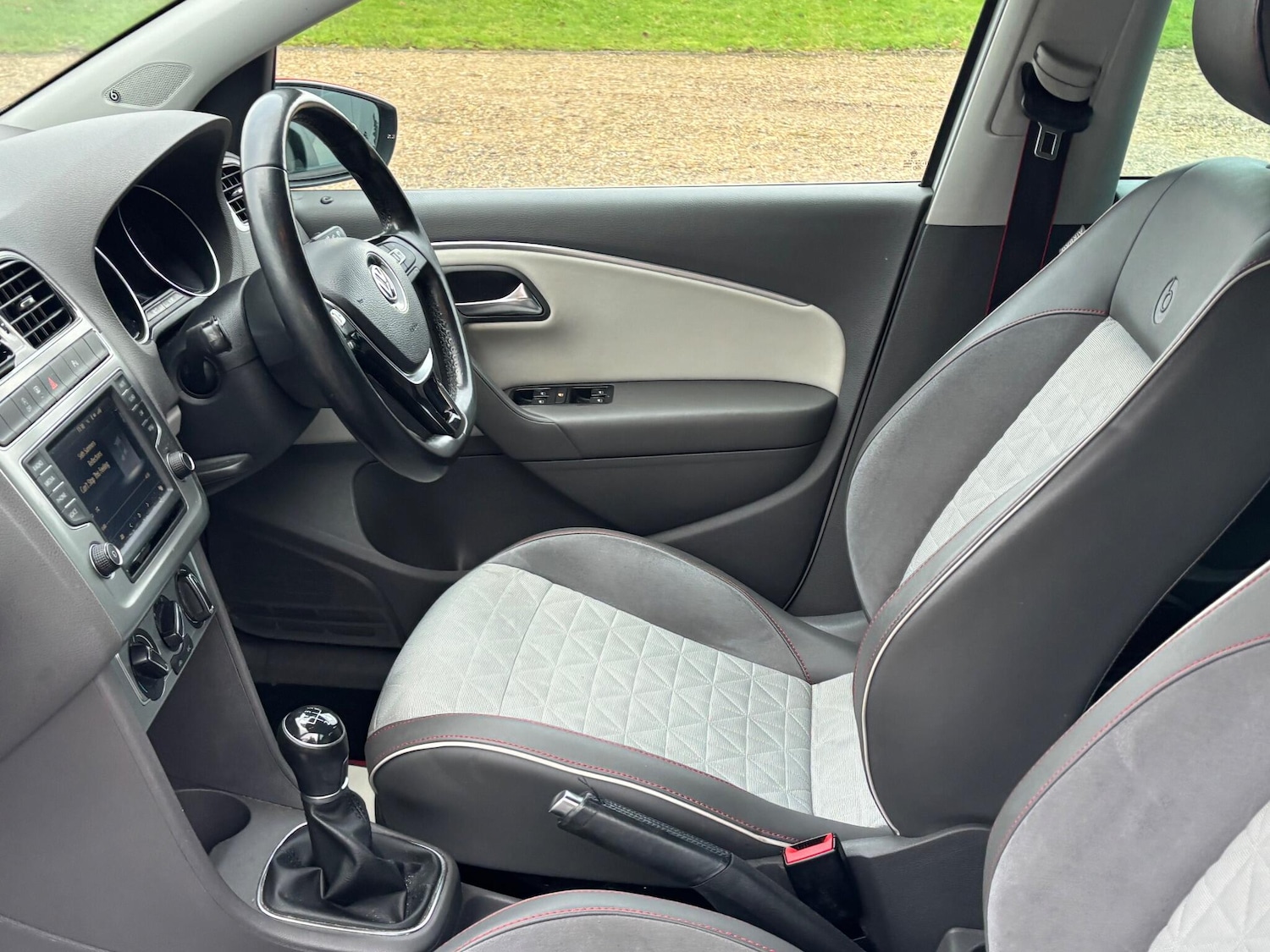 Used Volkswagen Polo 2017 for sale - 77163570: Photo 44