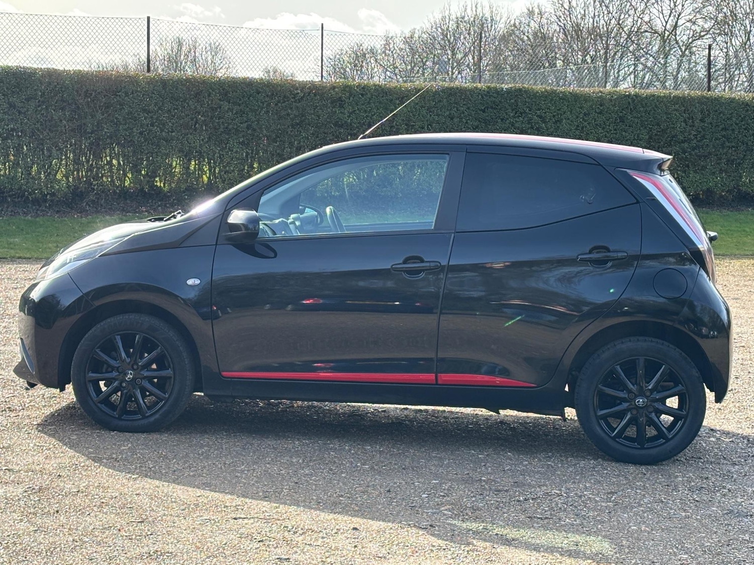 Used Toyota AYGO 2018 for sale - 77075330: Photo 10