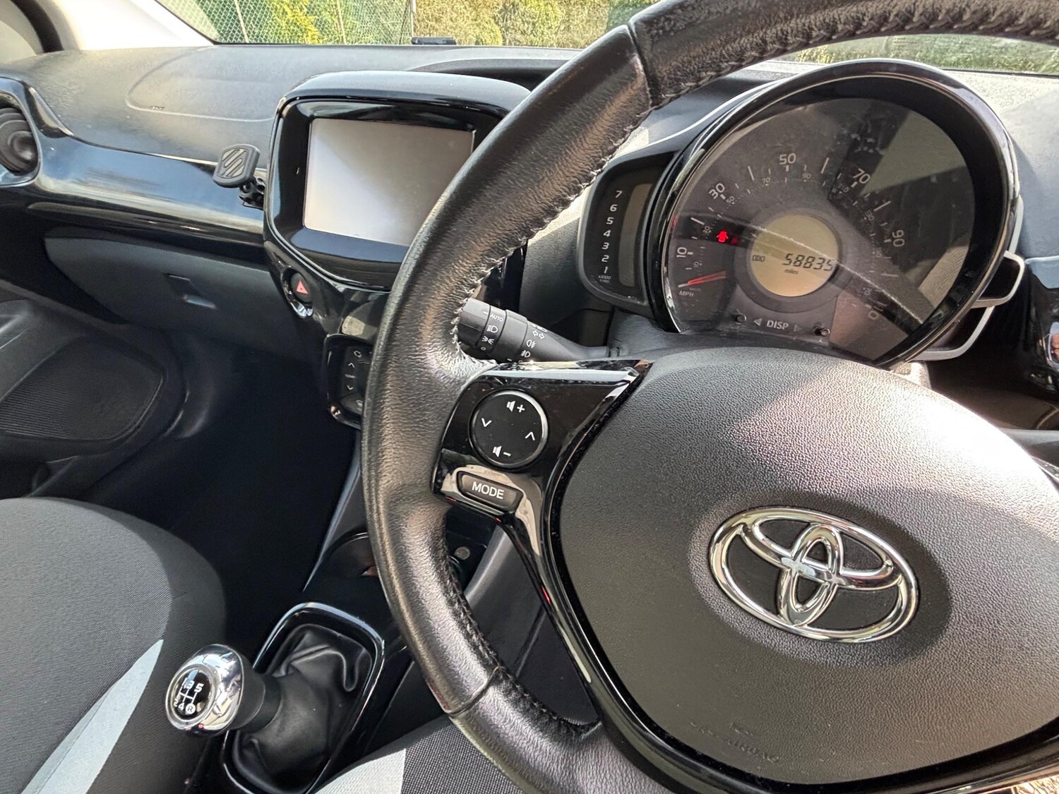 Used Toyota AYGO 2018 for sale - 77075330: Photo 42