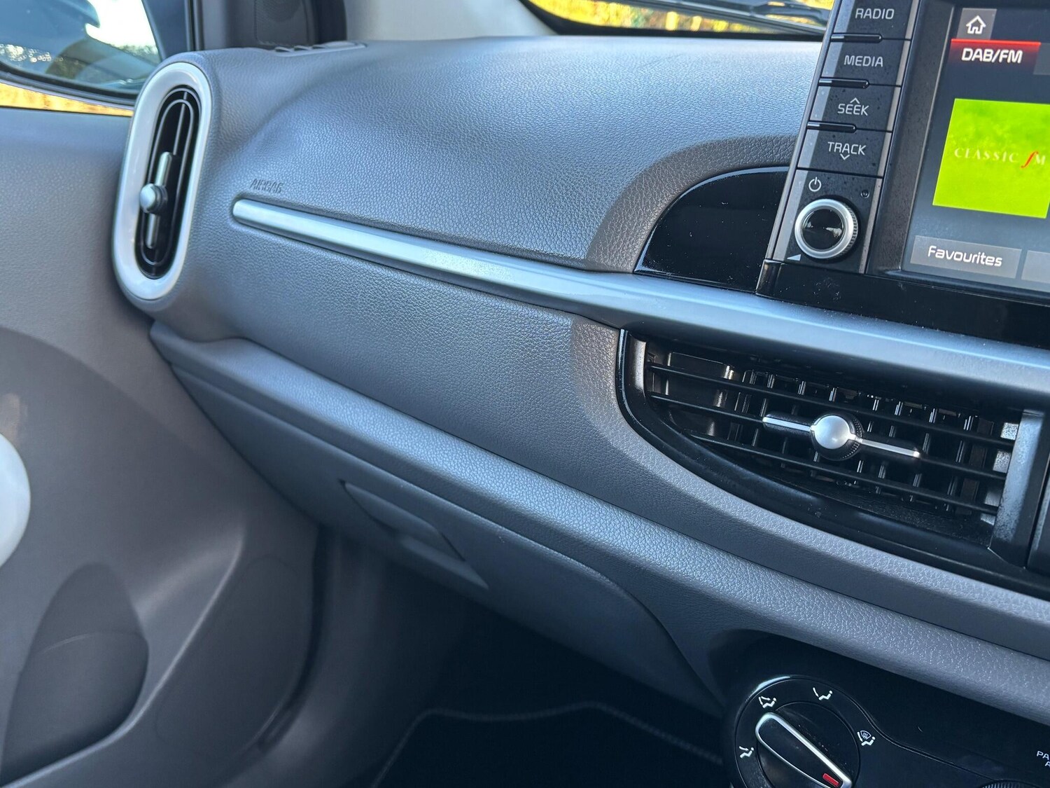 Used Kia Picanto 2018 for sale - 77081808: Photo 49