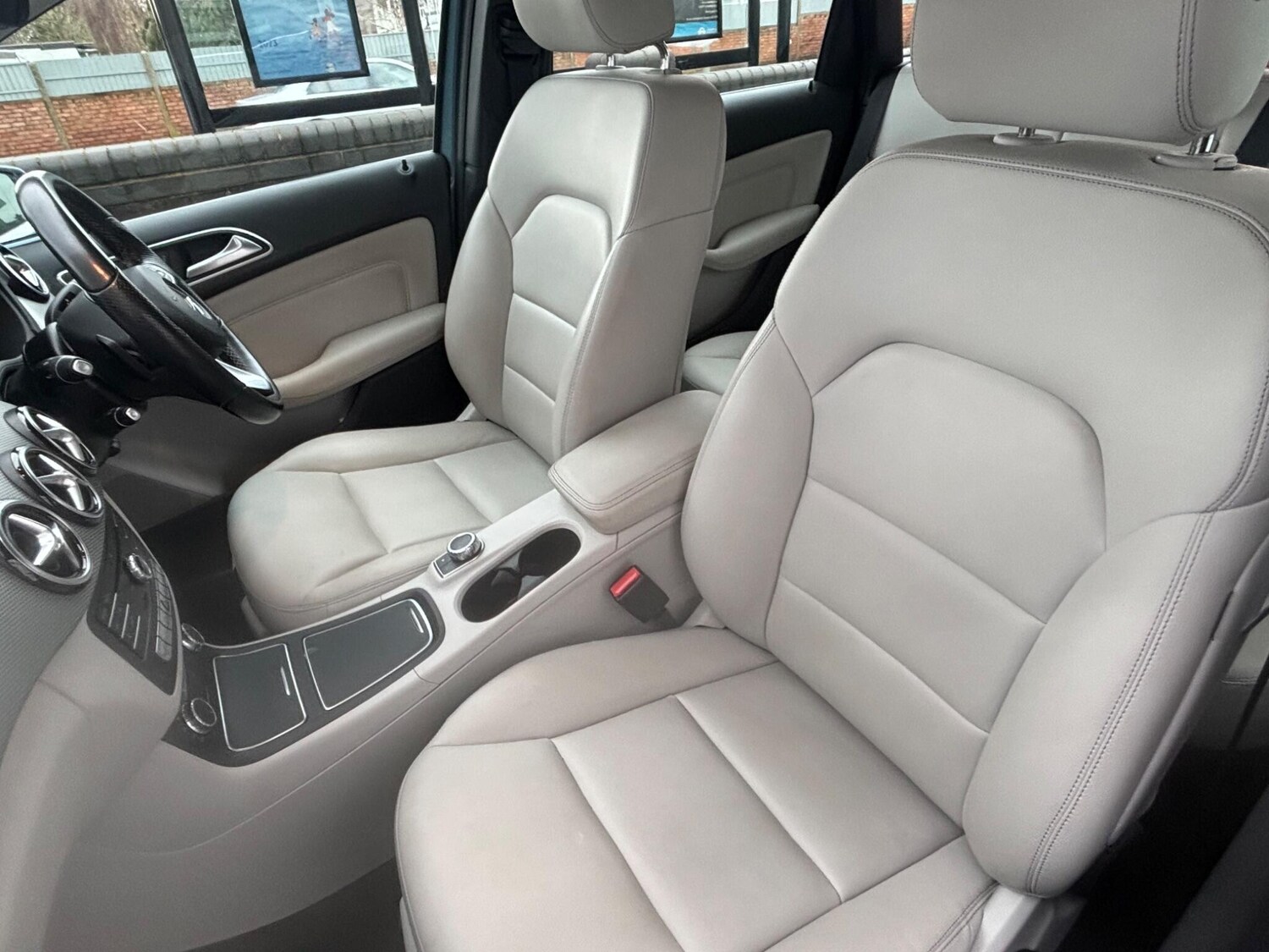 Used Mercedes-Benz B Class 2015 for sale - 77479340: Photo 27