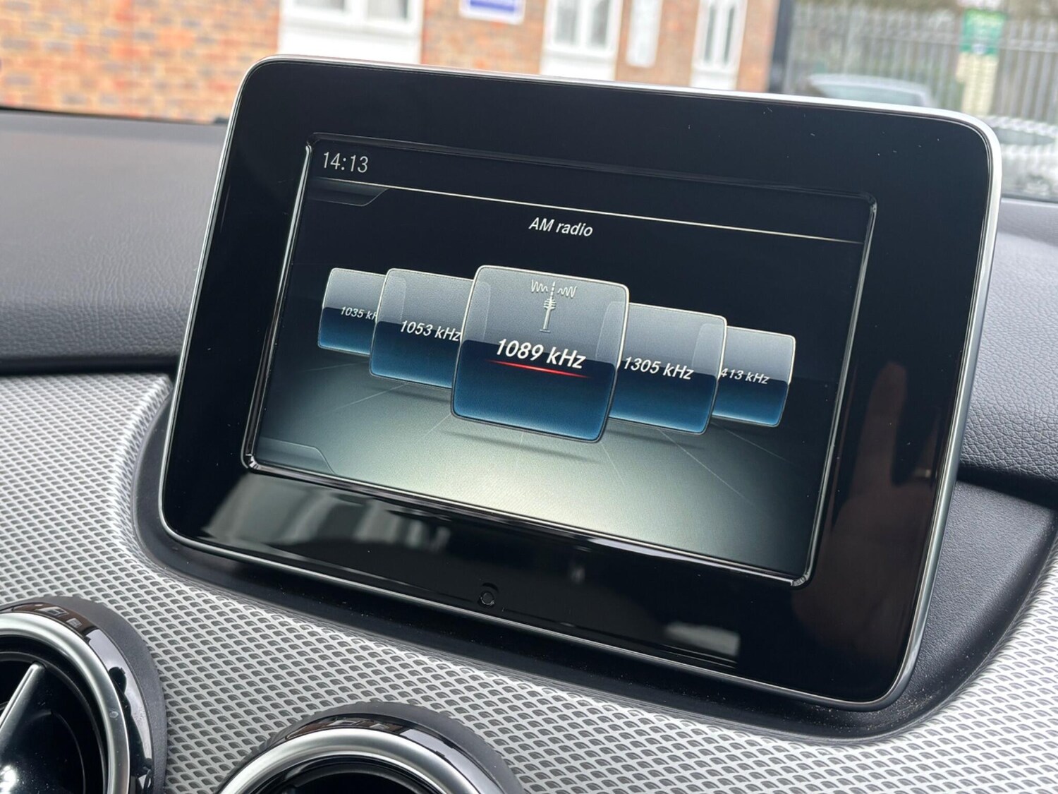 Used Mercedes-Benz B Class 2015 for sale - 77479340: Photo 37