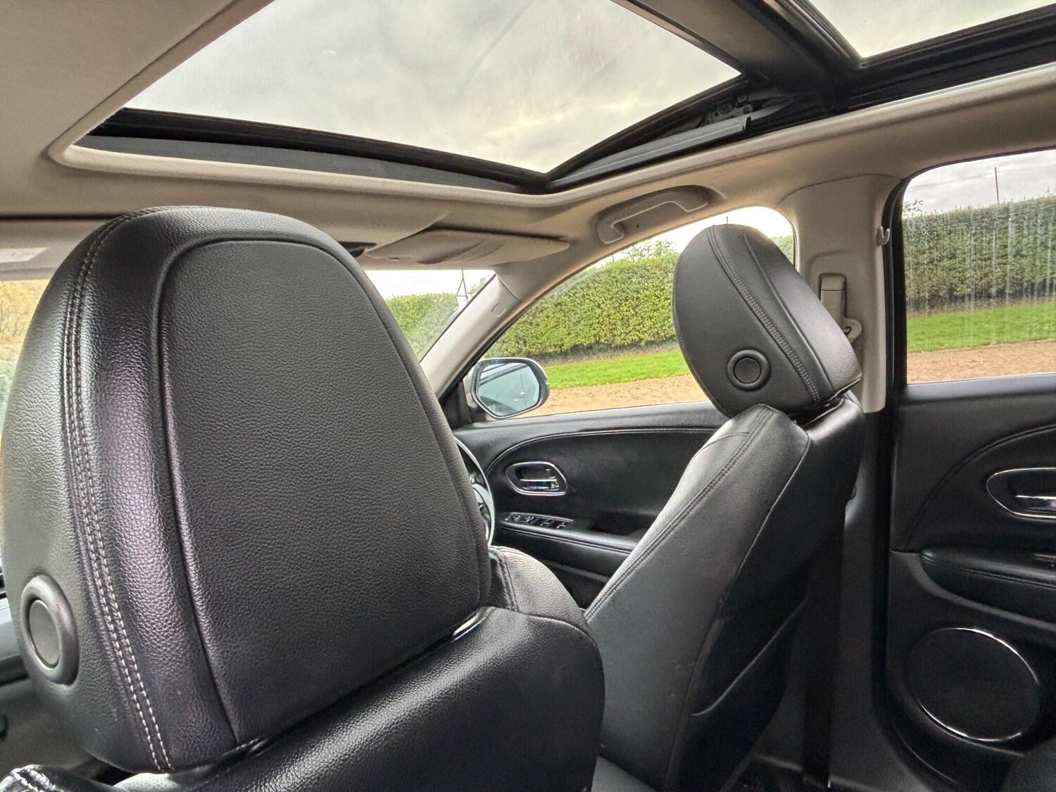 Used Honda HR-V 2020 for sale - 77075316: Photo 48