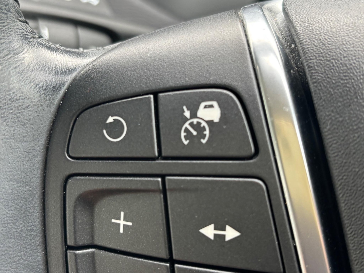 Used Volvo S40 2025 for sale - 77291954: Photo 67