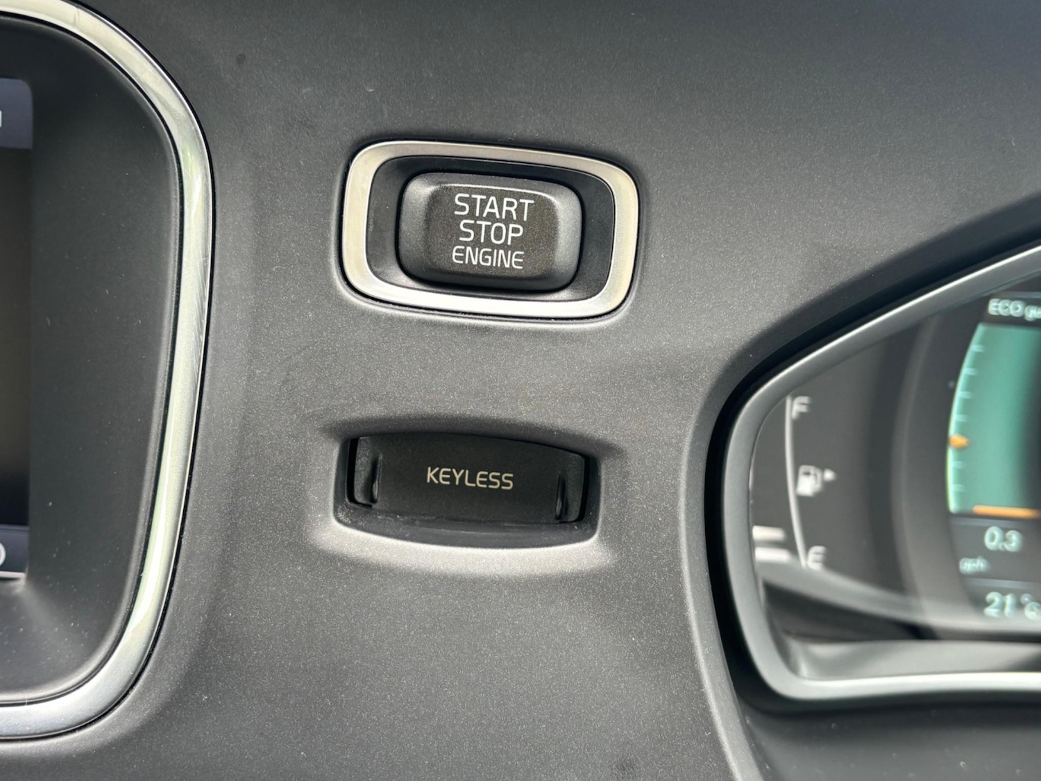 Used Volvo S40 2025 for sale - 77291954: Photo 76