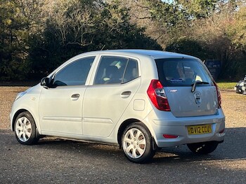 Used Hyundai i10 2012 for sale - 77040112: Photo