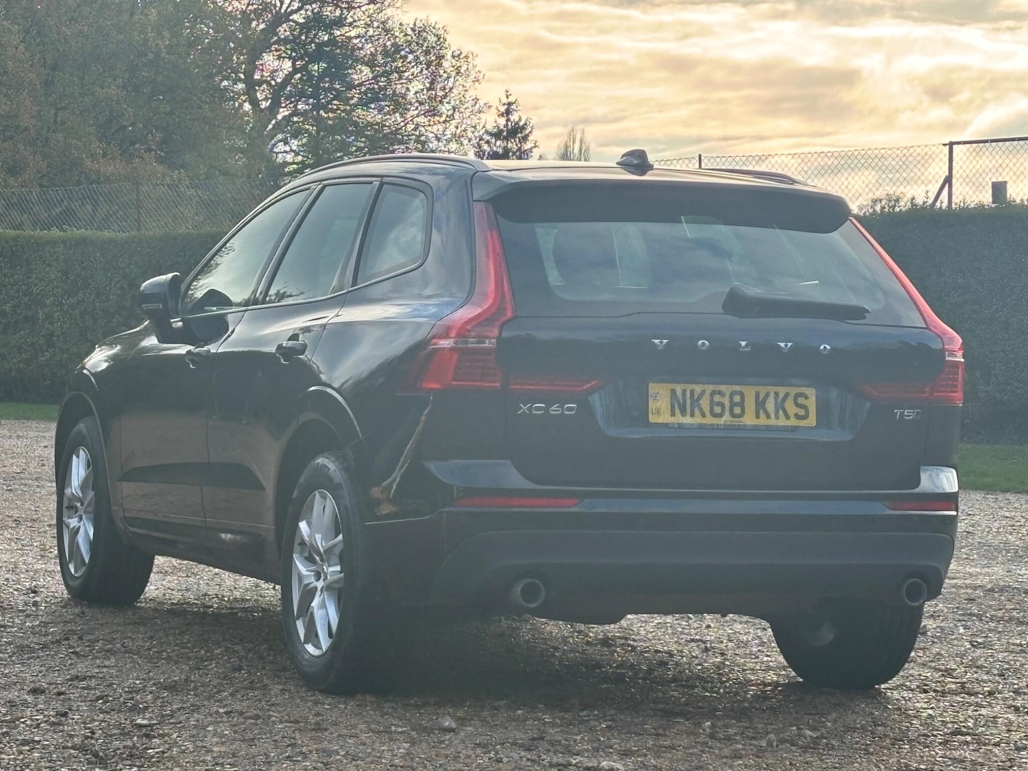 Used Volvo XC60 2018 for sale - 77075314: Photo 4