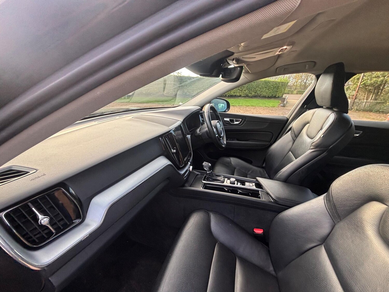 Used Volvo XC60 2018 for sale - 77075314: Photo 43