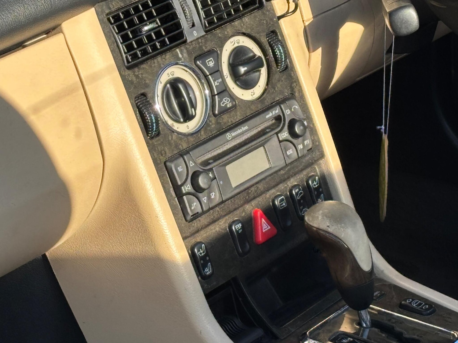 Used Mercedes-Benz SLK 2003 for sale - 77075320: Photo 26