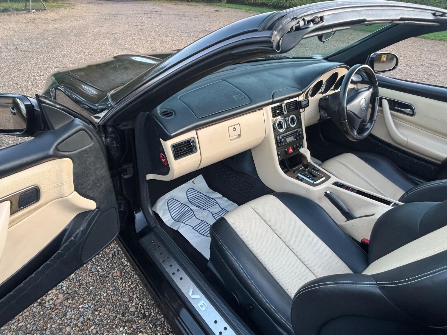 Used Mercedes-Benz SLK 2003 for sale - 77075320: Photo 28