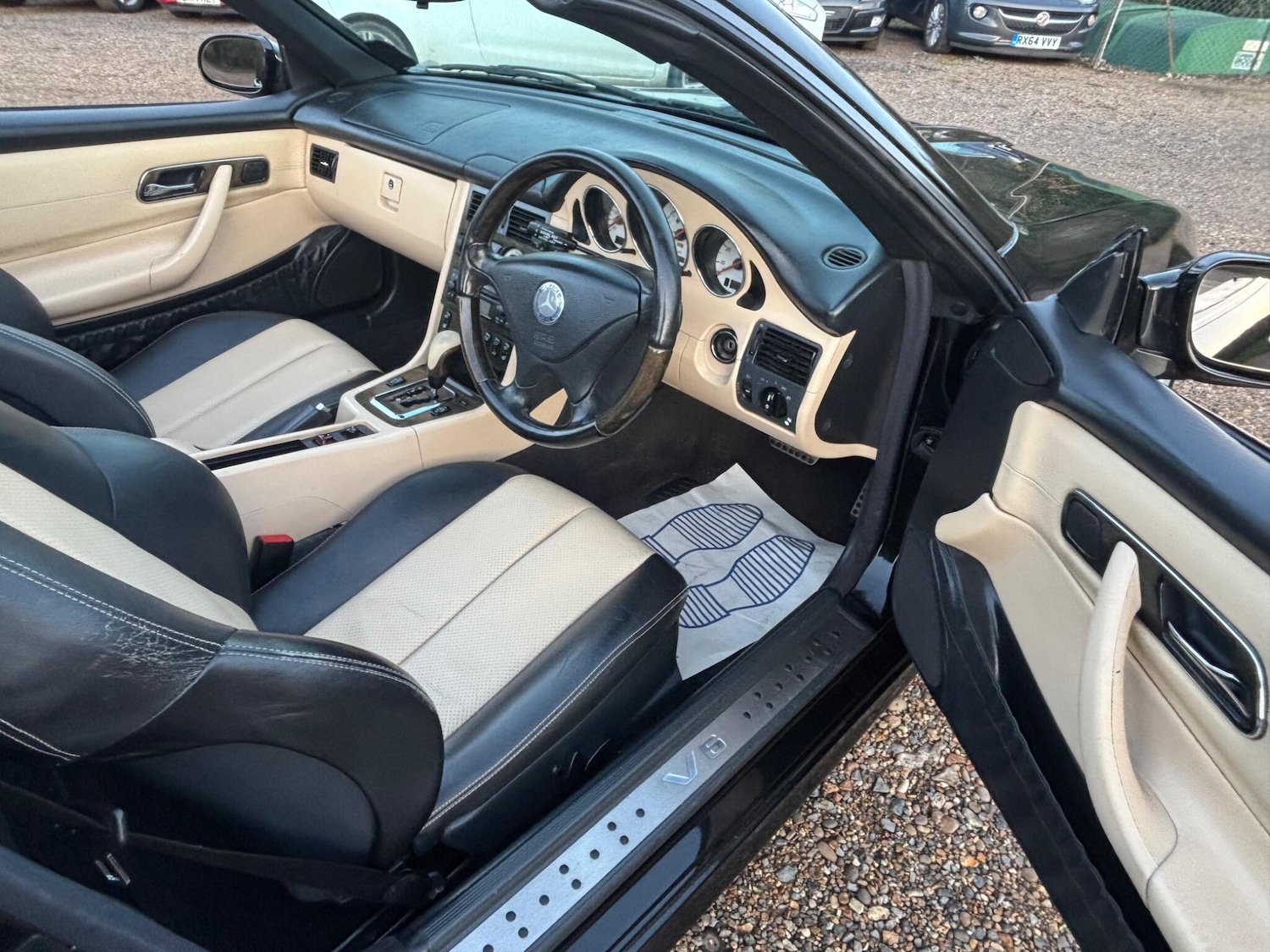 Used Mercedes-Benz SLK 2003 for sale - 77075320: Photo 35