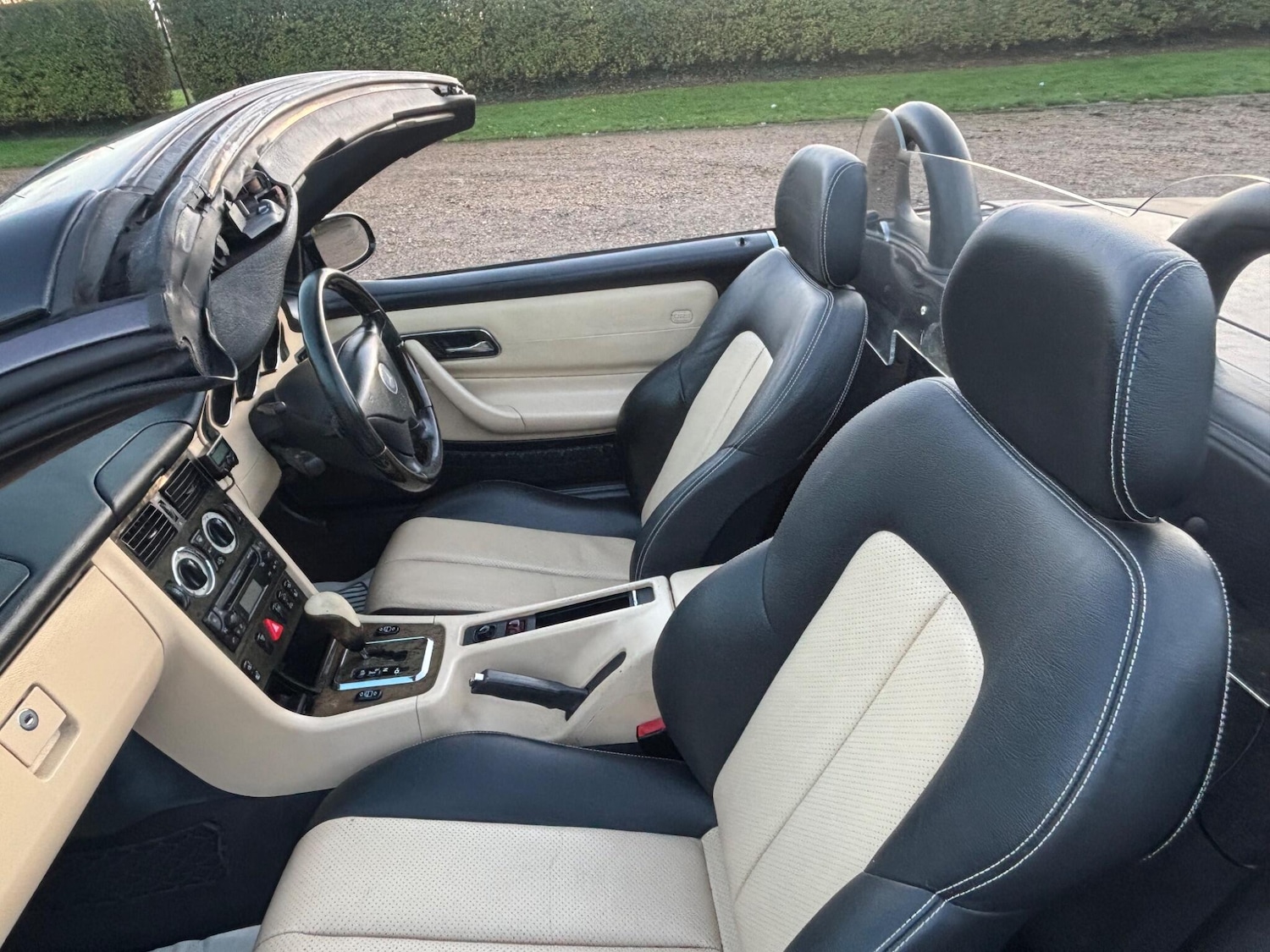 Used Mercedes-Benz SLK 2003 for sale - 77075320: Photo 63