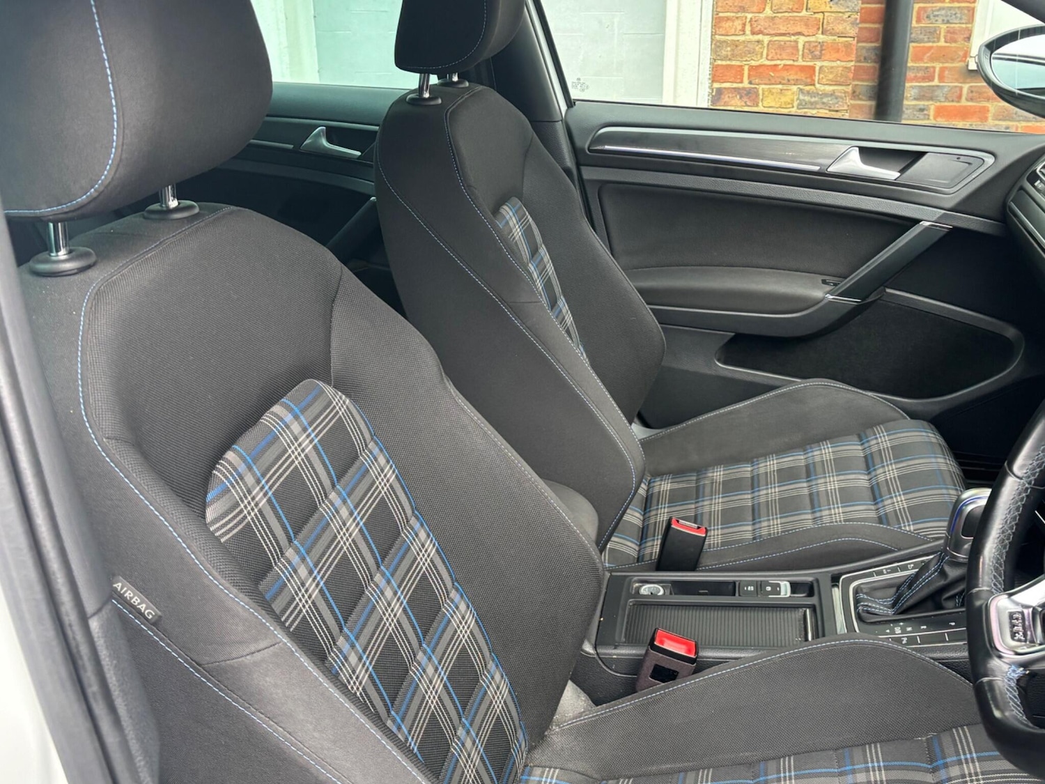 Used Volkswagen Golf 2017 for sale - 77320649: Photo 12