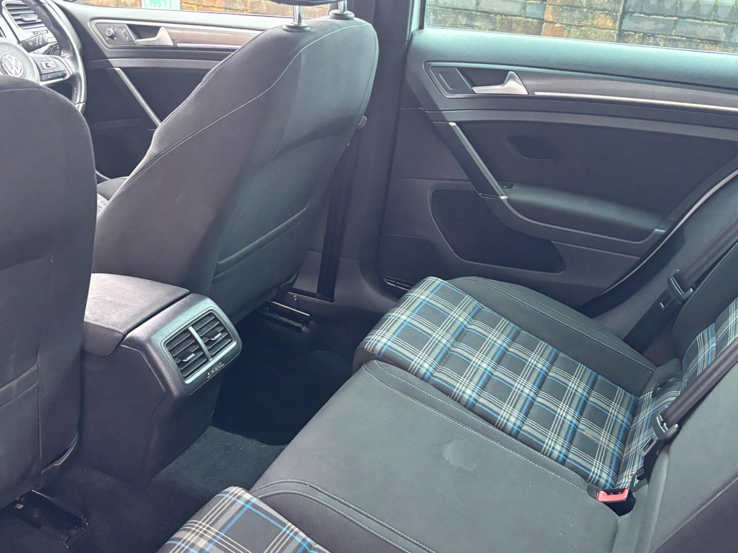 Used Volkswagen Golf 2017 for sale - 77320649: Photo 15