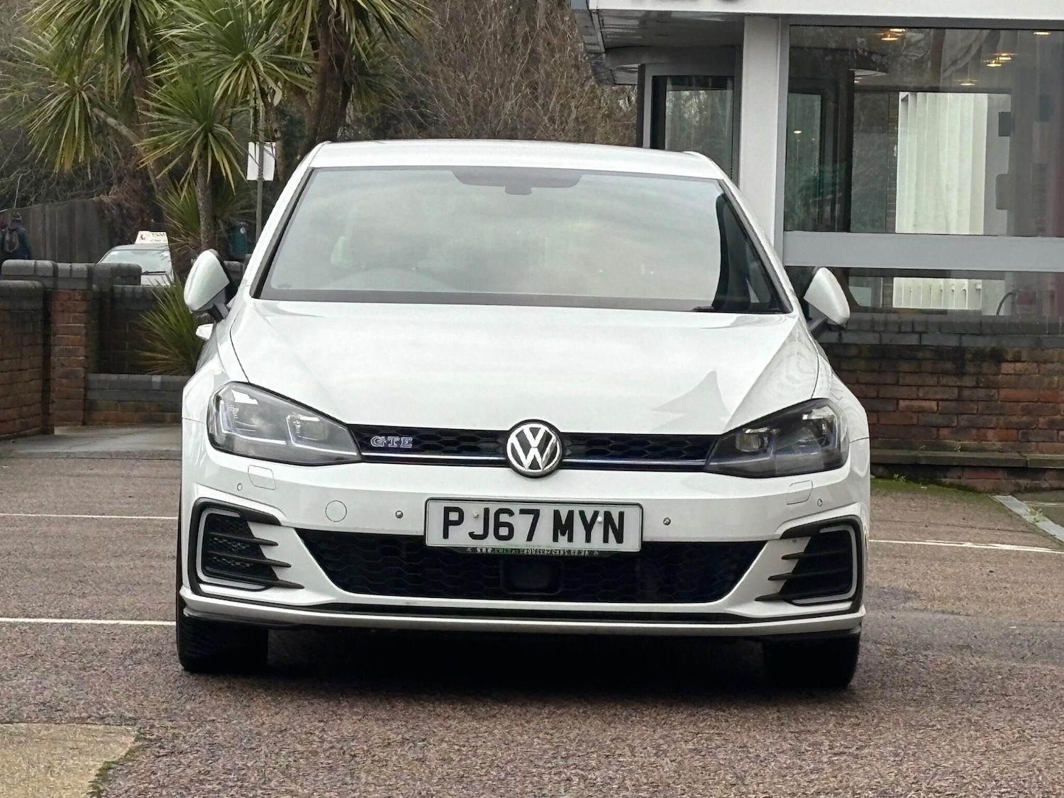 Used Volkswagen Golf 2017 for sale - 77320649: Photo 2