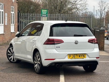 Used Volkswagen Golf 2017 for sale - 77320649: Photo