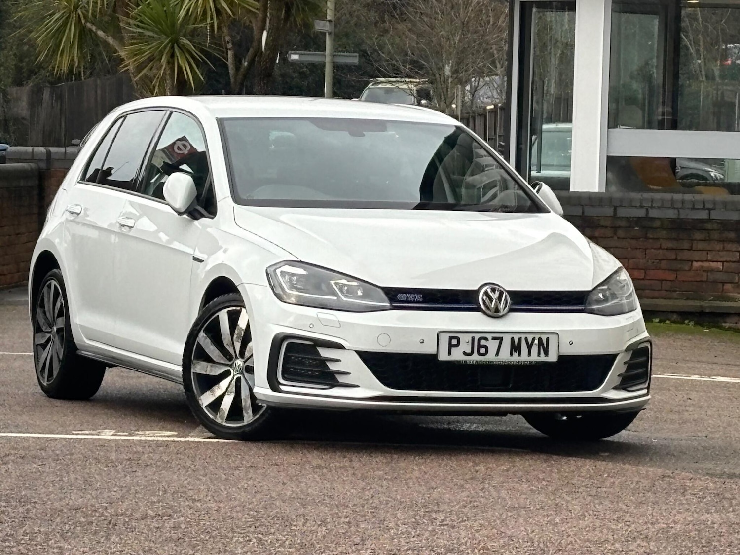 Used Volkswagen Golf 2017 for sale - 77320649: Photo 5