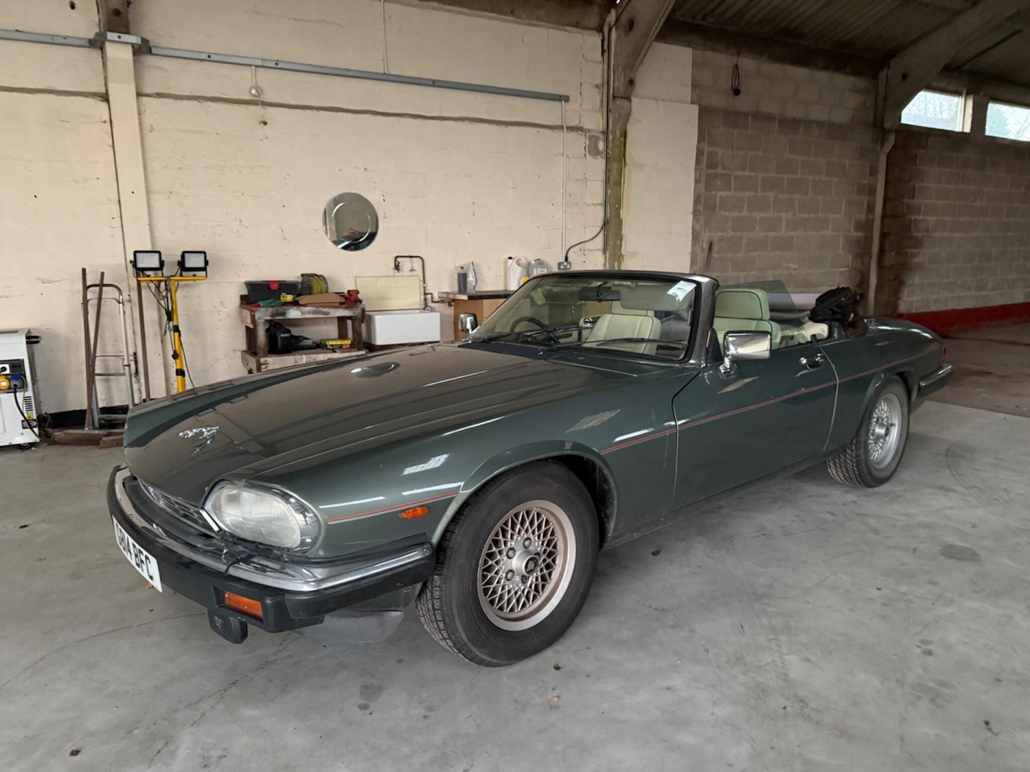 Used Jaguar XJS for sale - 78100404: Photo 2
