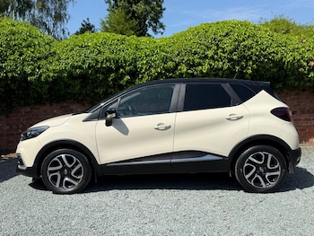 Used Renault Captur 2019 for sale - 79026277: Photo