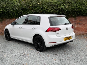 Used Volkswagen Golf 2017 for sale - 78783851: Photo