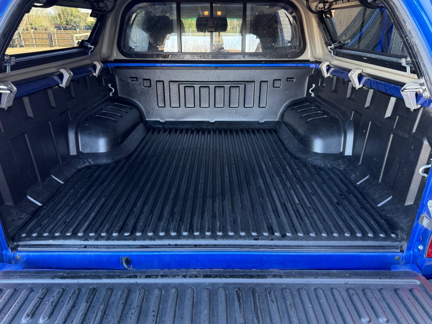 Used Toyota Hilux 2018 for sale - 78116275: Photo 24