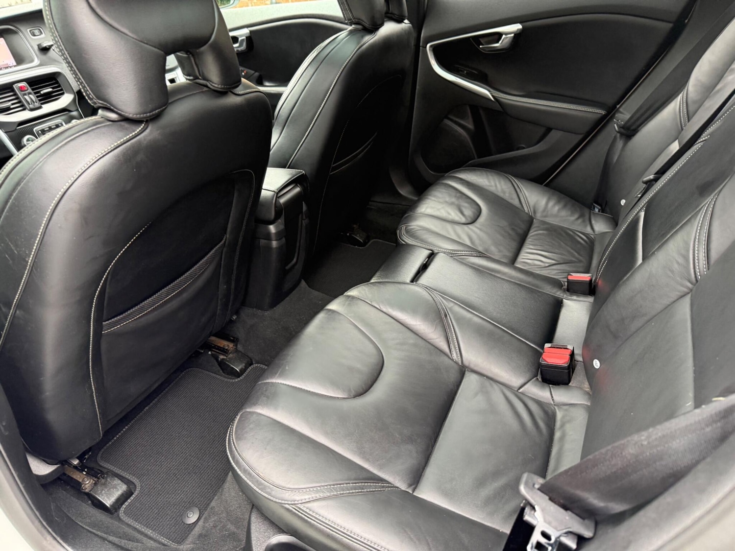 Used Volvo V40 2018 for sale - 78100255: Photo 17