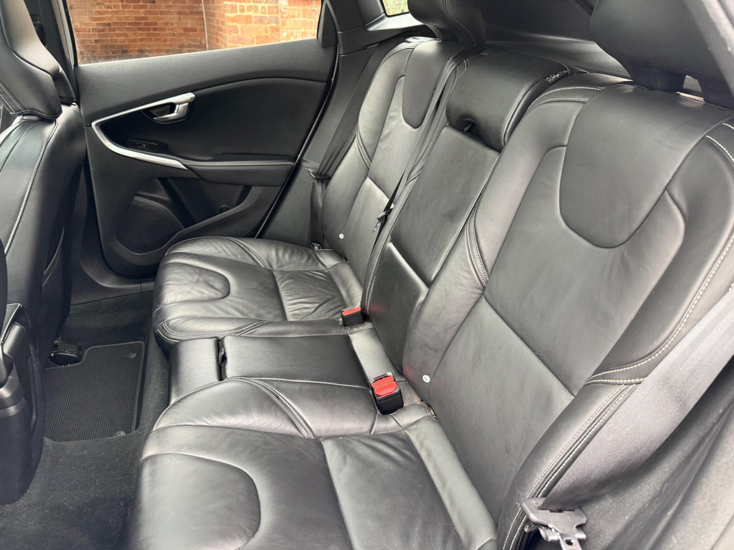 Used Volvo V40 2018 for sale - 78100255: Photo 18