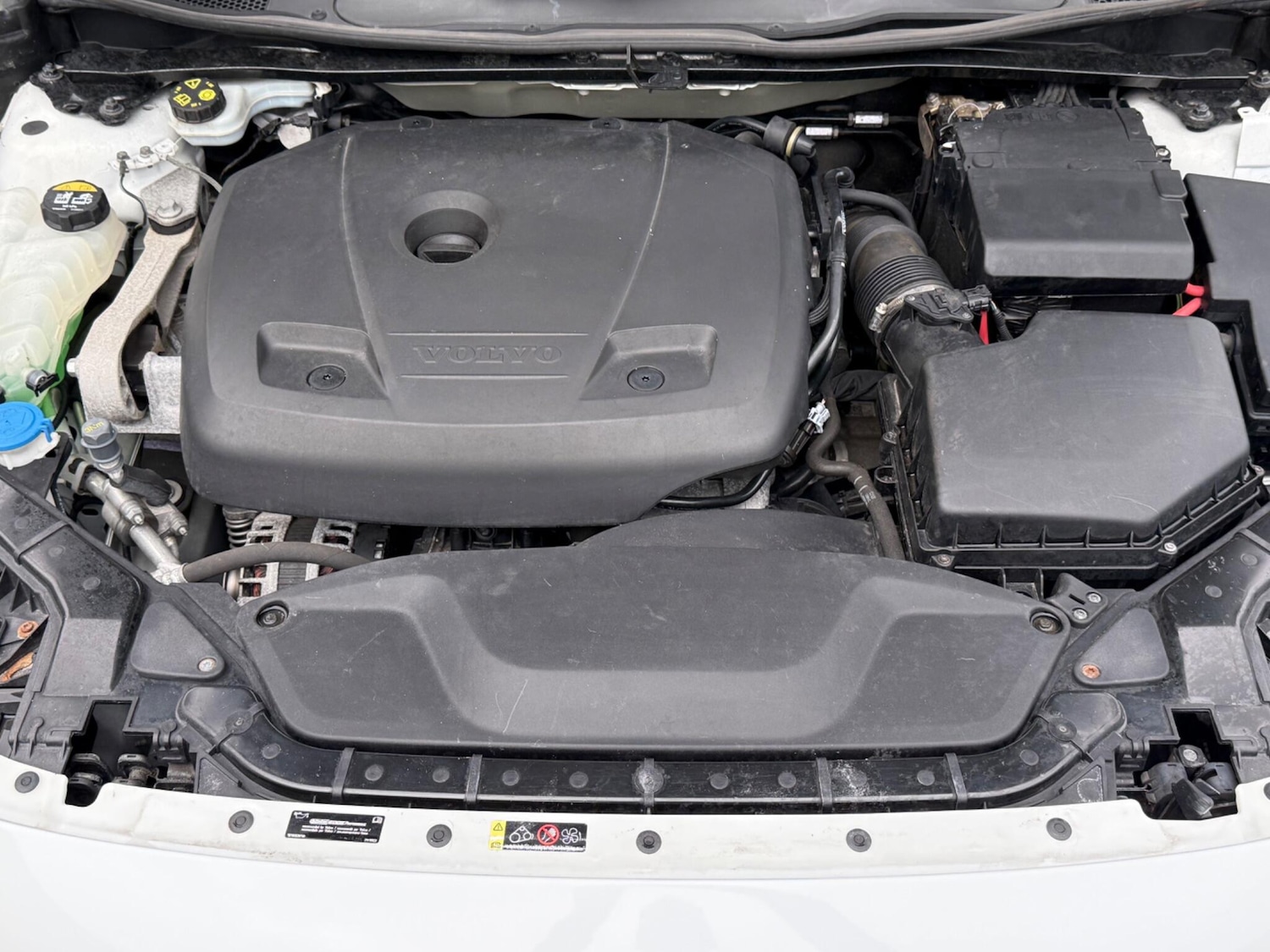 Used Volvo V40 2018 for sale - 78100255: Photo 24