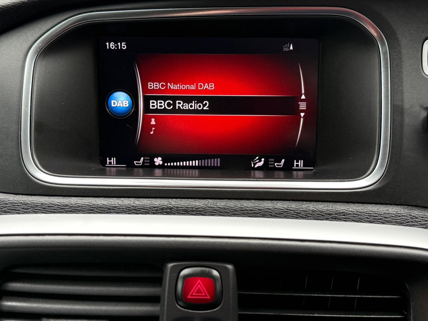 Used Volvo V40 2018 for sale - 78100255: Photo 27