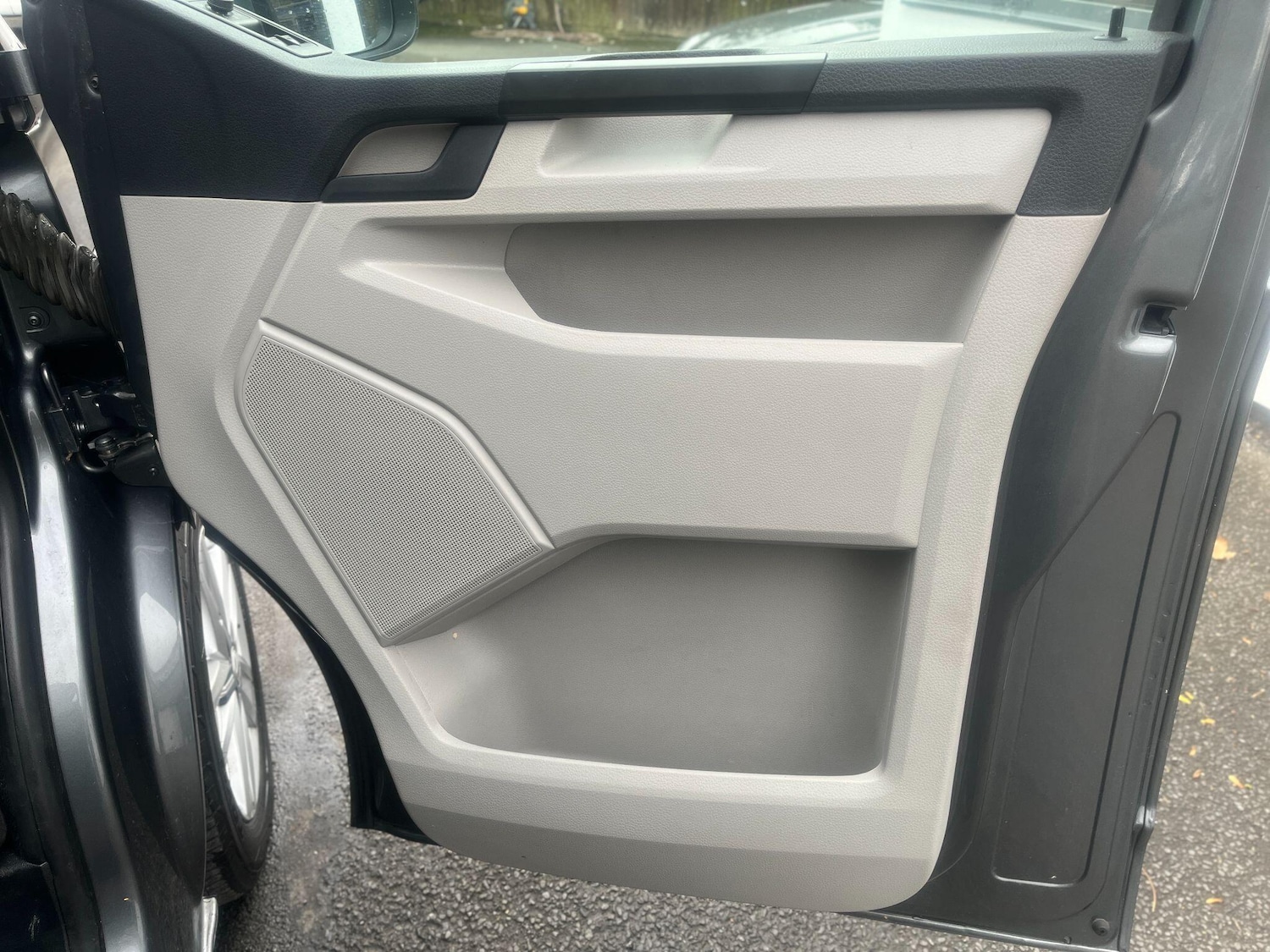 Used Volkswagen Transporter 2018 for sale - 77945830: Photo 25