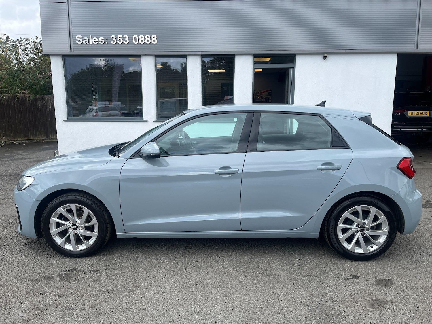 Used Audi A1 2020 for sale - 77742632: Photo 2