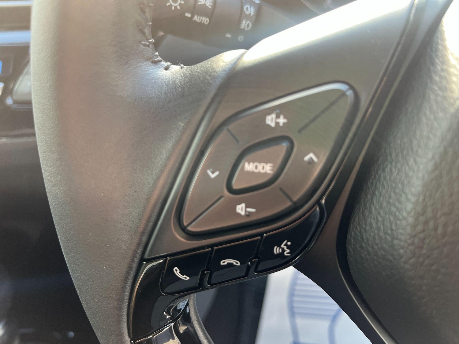 Used Toyota C-HR 2020 for sale - 78034685: Photo 33