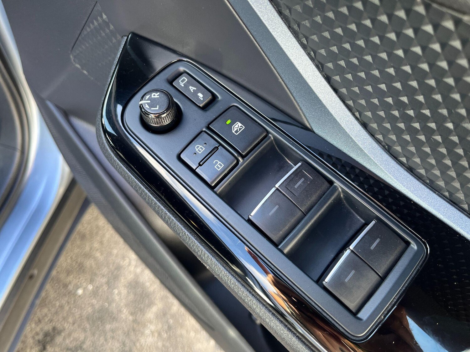 Used Toyota C-HR 2020 for sale - 77742622: Photo 23