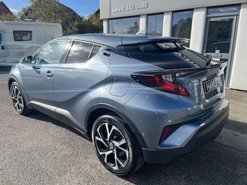 Used Toyota C-HR 2020 for sale - 77742622: Photo