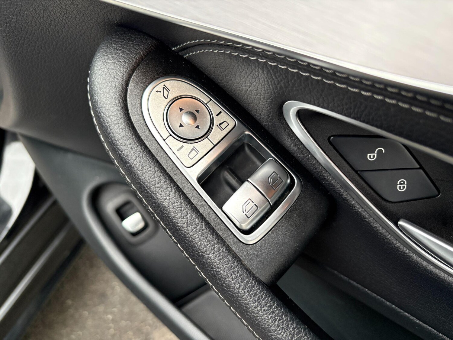 Used Mercedes-Benz C Class 2018 for sale - 77742627: Photo 25