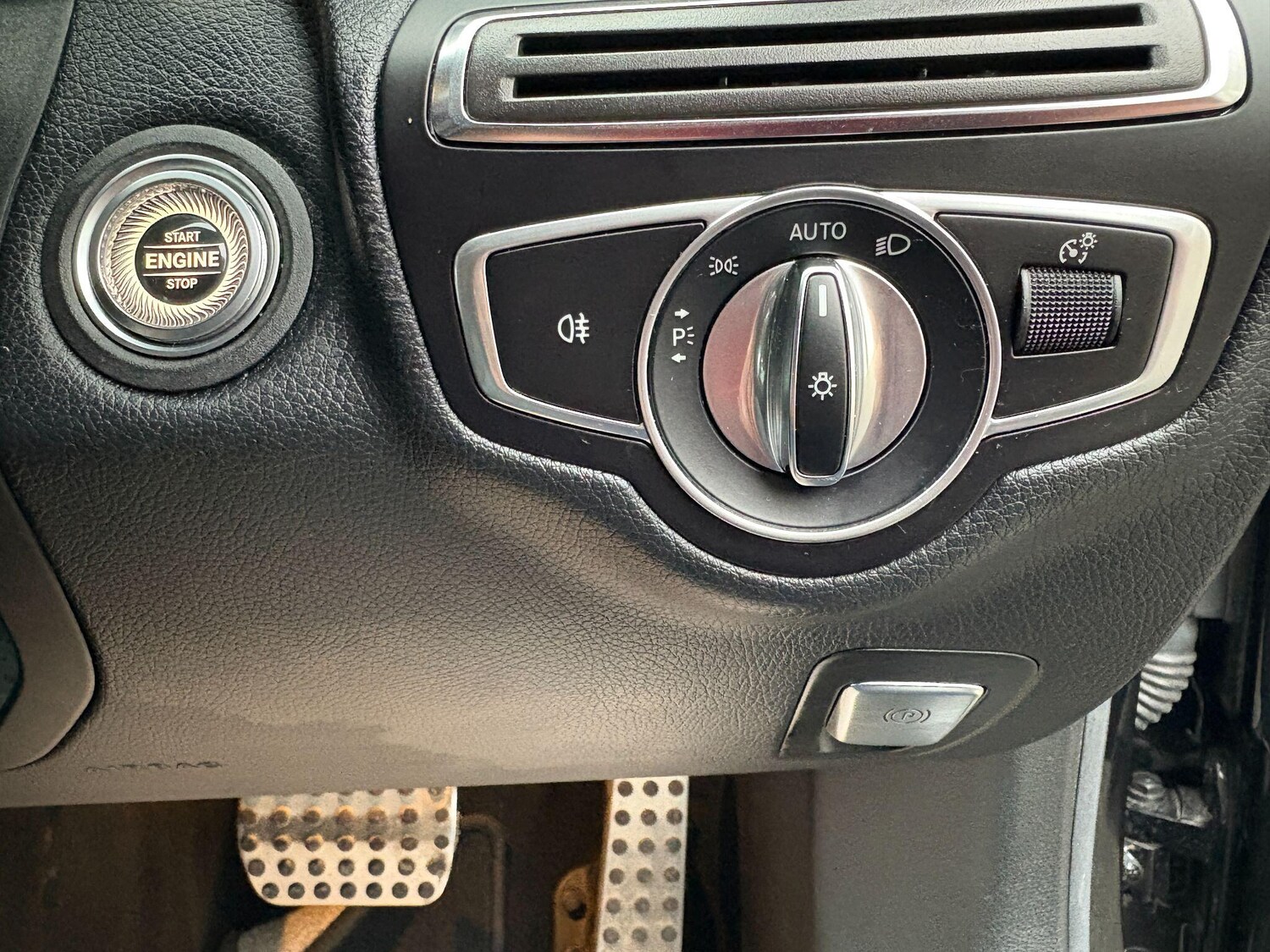 Used Mercedes-Benz C Class 2018 for sale - 77742627: Photo 28