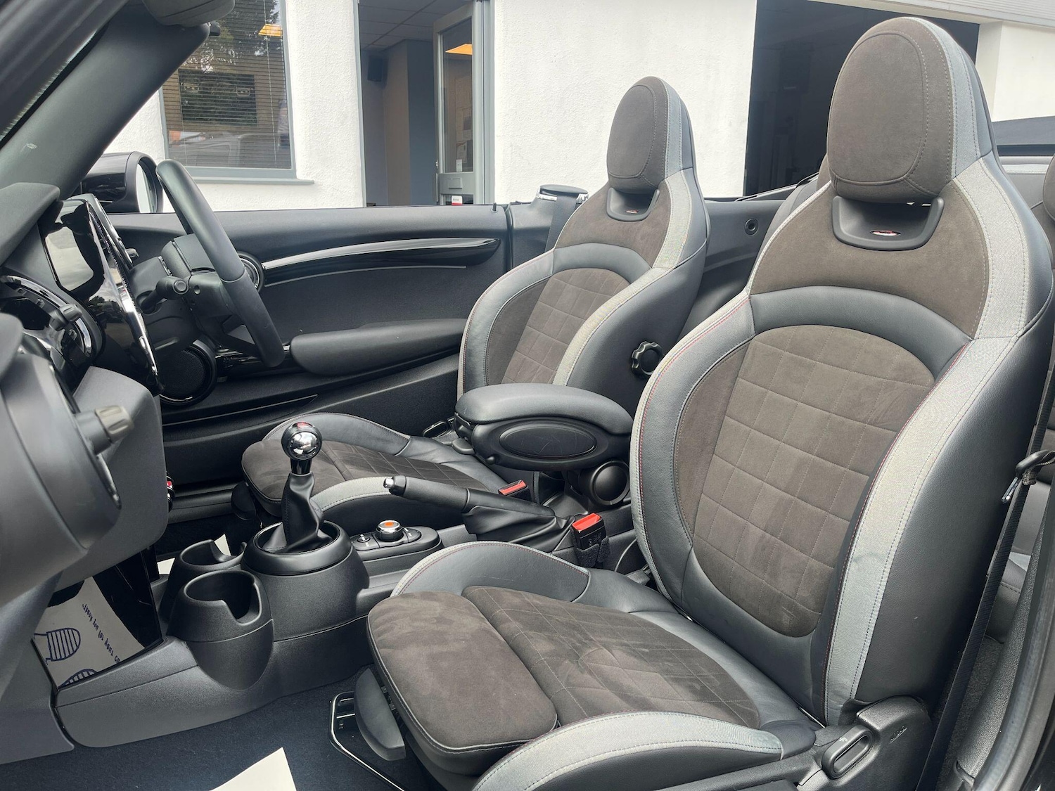 Used MINI Convertible 2021 for sale - 78034512: Photo 29