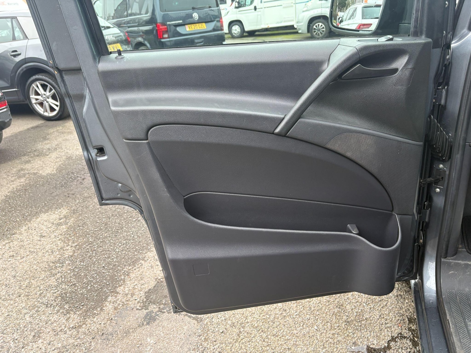 Used Mercedes-Benz Vito 2015 for sale - 77945829: Photo 17