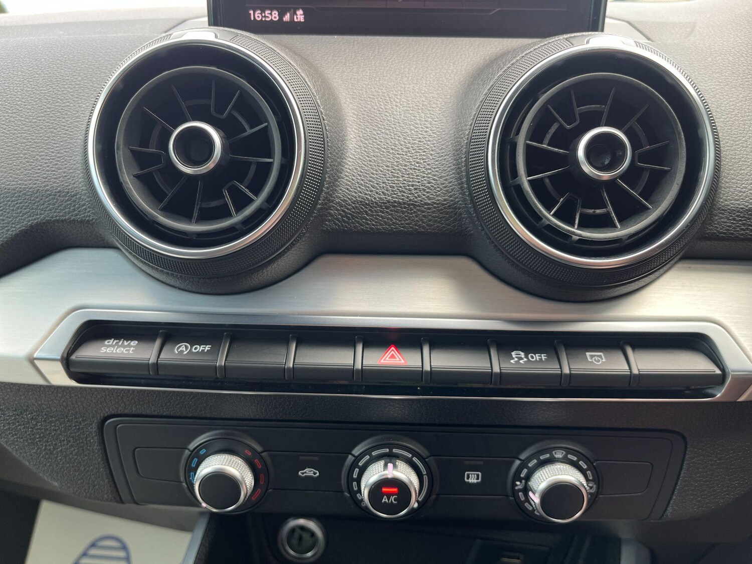 Used Audi Q2 2018 for sale - 77742625: Photo 36