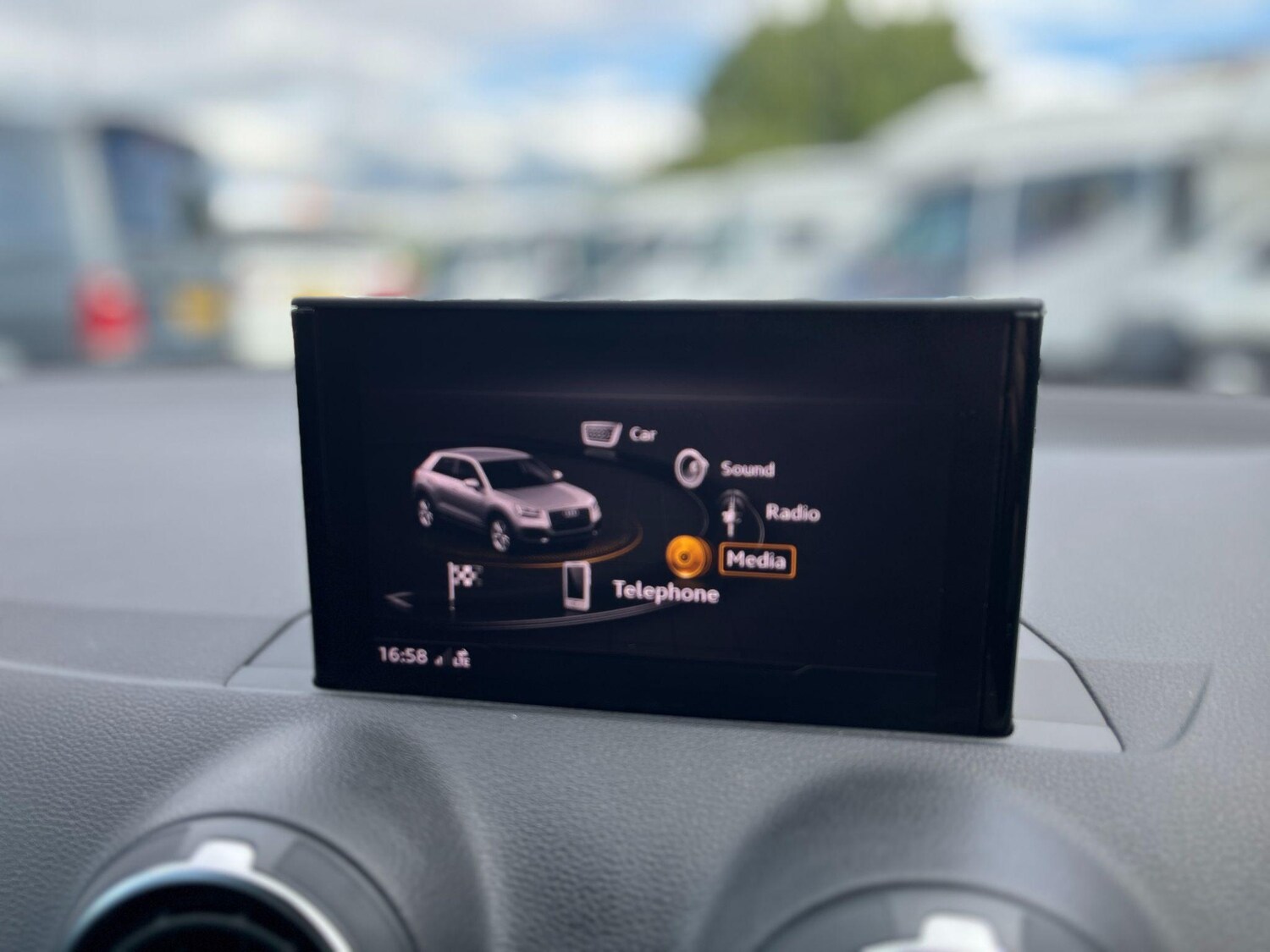 Used Audi Q2 2018 for sale - 77742625: Photo 37